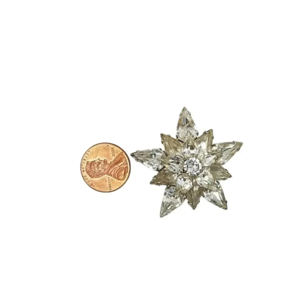 Vintage Starburst Weiss Silvertone Brooch Pin